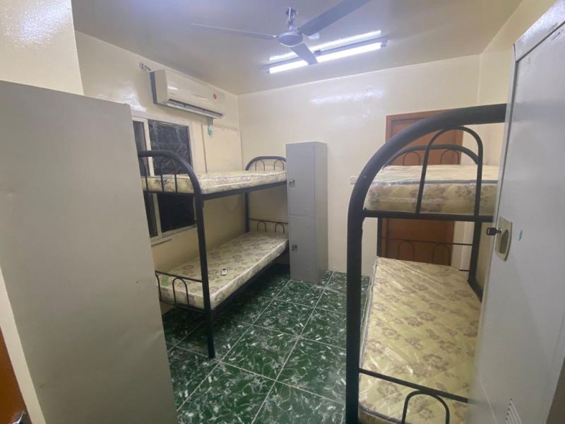 BED SPACE AVAILABLE FOR MALE BACHELORS in Bur Dubai